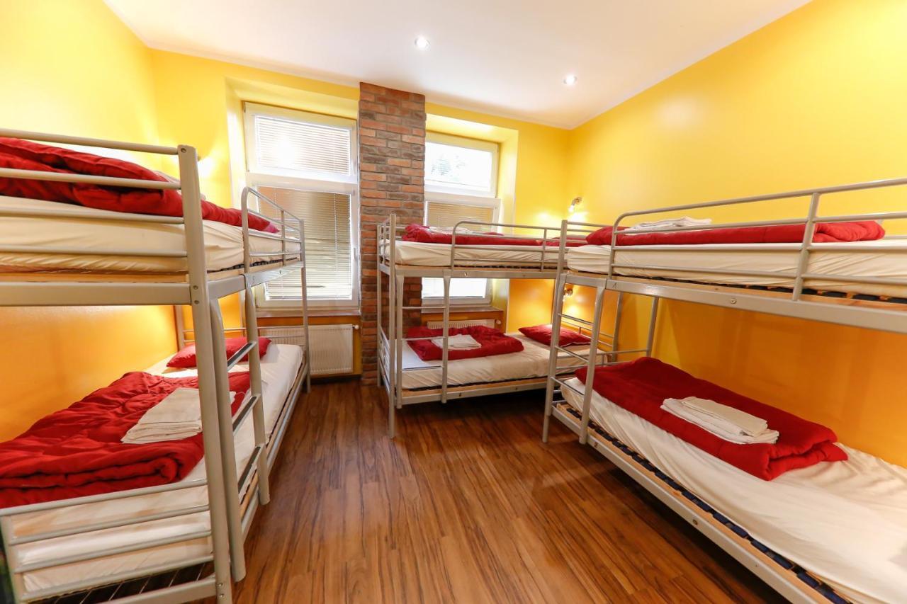 Bed in 6-Bed Mixed Dormitory Room